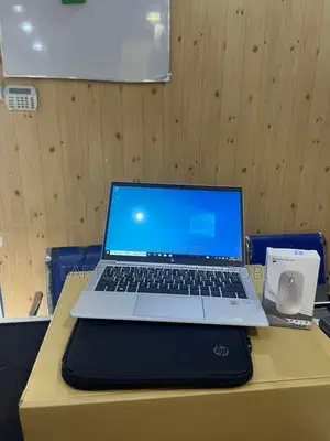 Laptop HP EliteBook 830 G7 16GB Intel Core I7 SSD 256GB