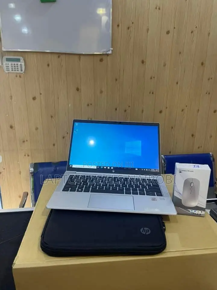 Laptop HP EliteBook 830 G7 16GB Intel Core I7 SSD 256GB