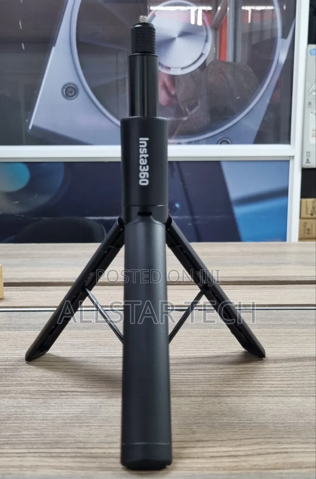 Insta360 2-in-1 Invisible Selfie Stick + Tripod