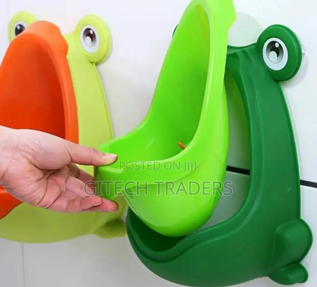 Cute Frog Boys Urinal