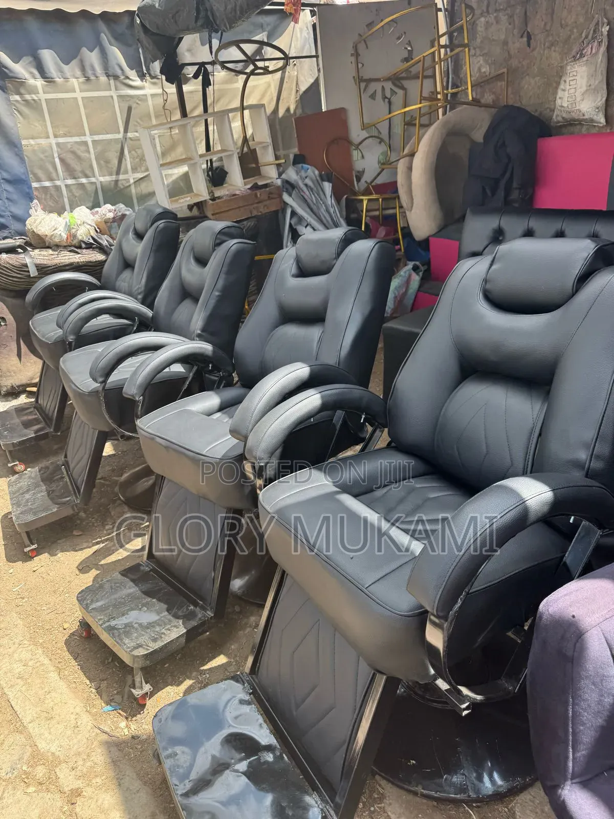 Black Hydrolic Barber Chairs