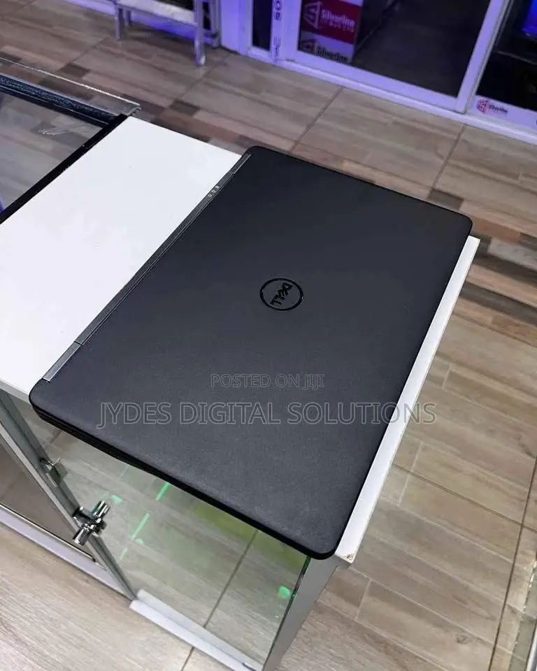 Laptop Dell Latitude 12 7250 8GB Intel Core i5 SSD 256GB
