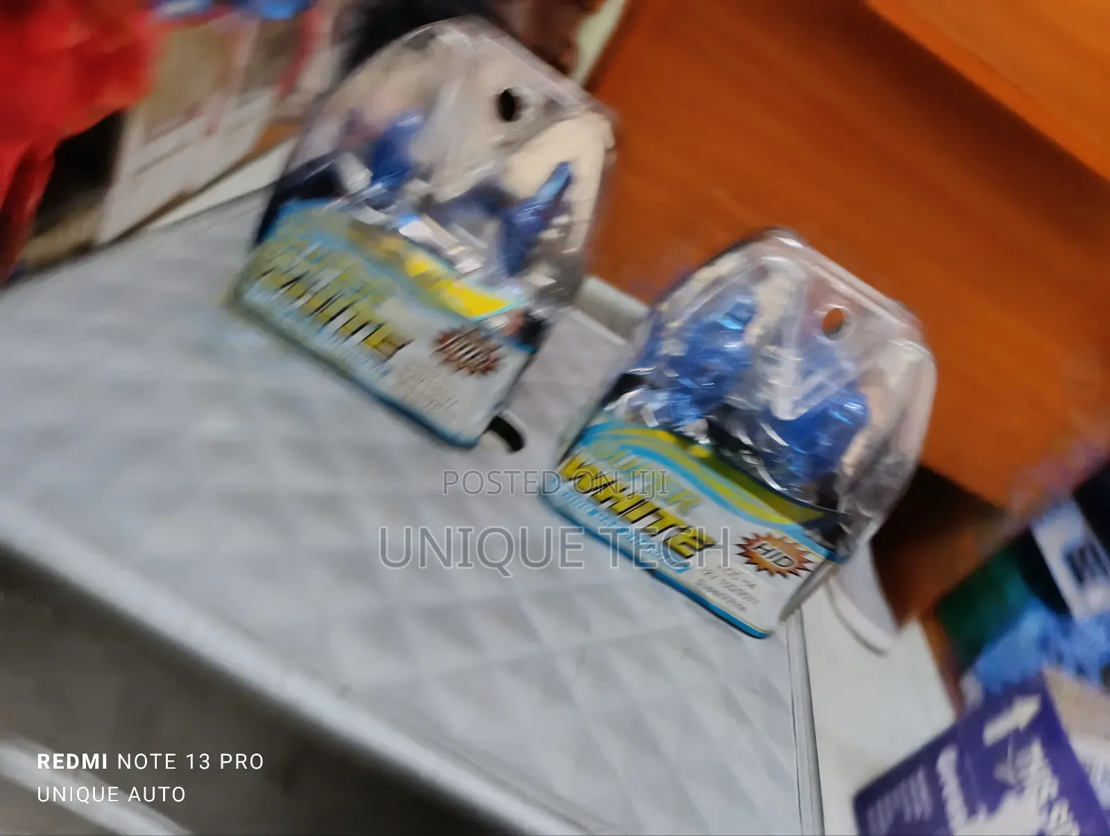 Super White Halogen Bulbs – High-Intensity 100w H4 H11