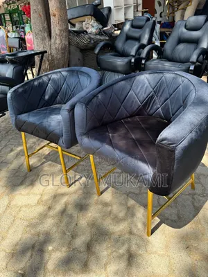 Black Velvet Styling Manicure Chairs