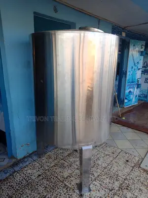 Stainless Steel Tanks – (Durable Hygienic) 2000l