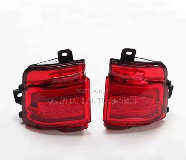 Toyota Land Cruiser V8 Rear Bumper Reflector