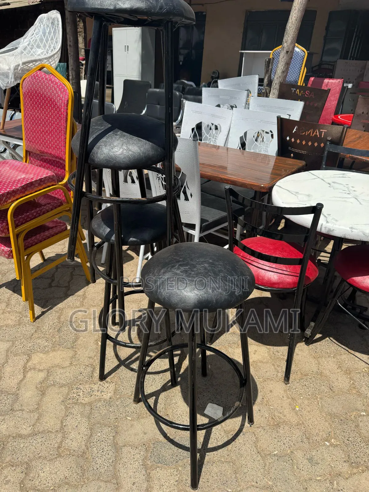 Black Round Restaurants Stools