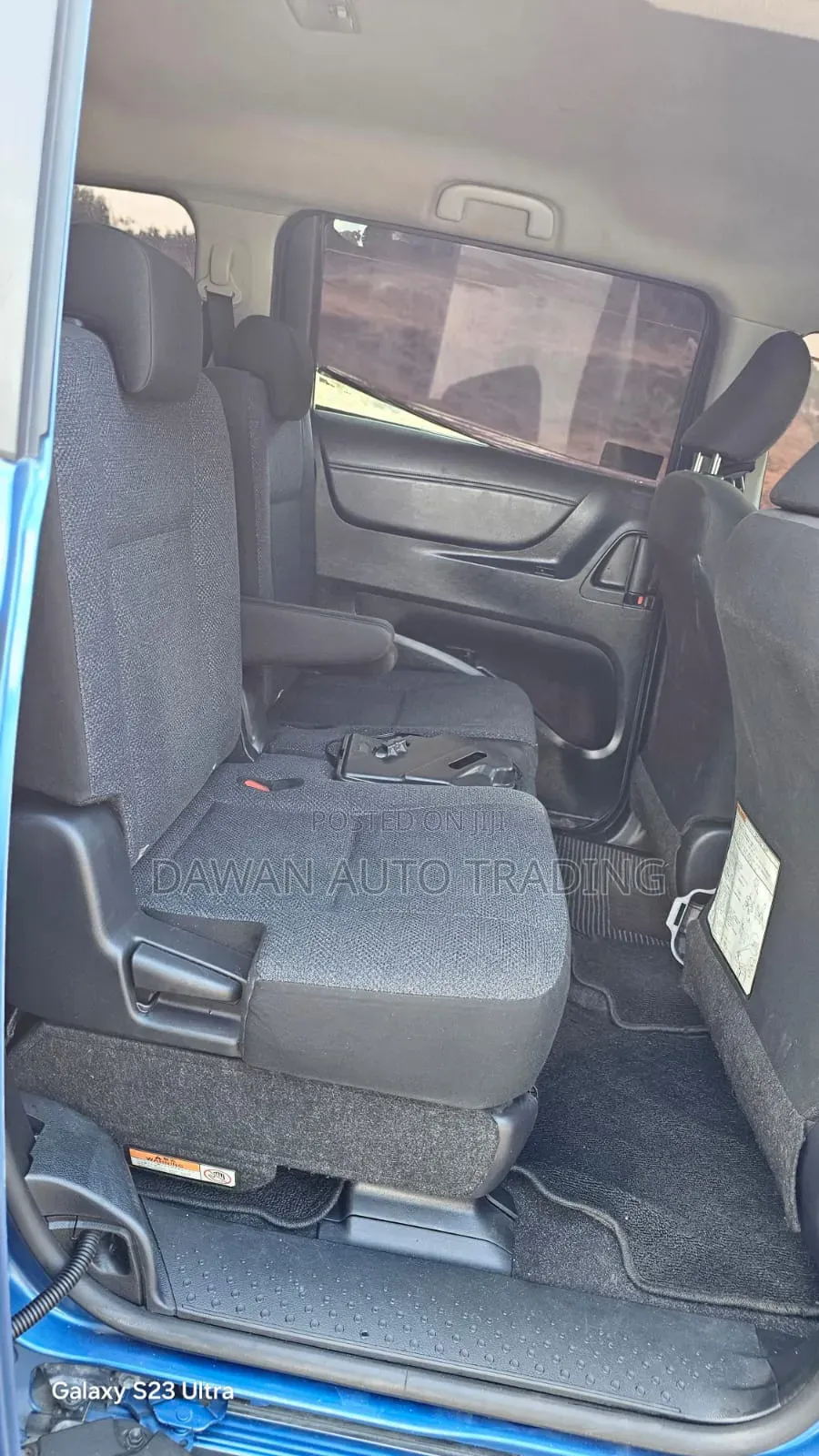 Toyota Sienta 2015 Blue