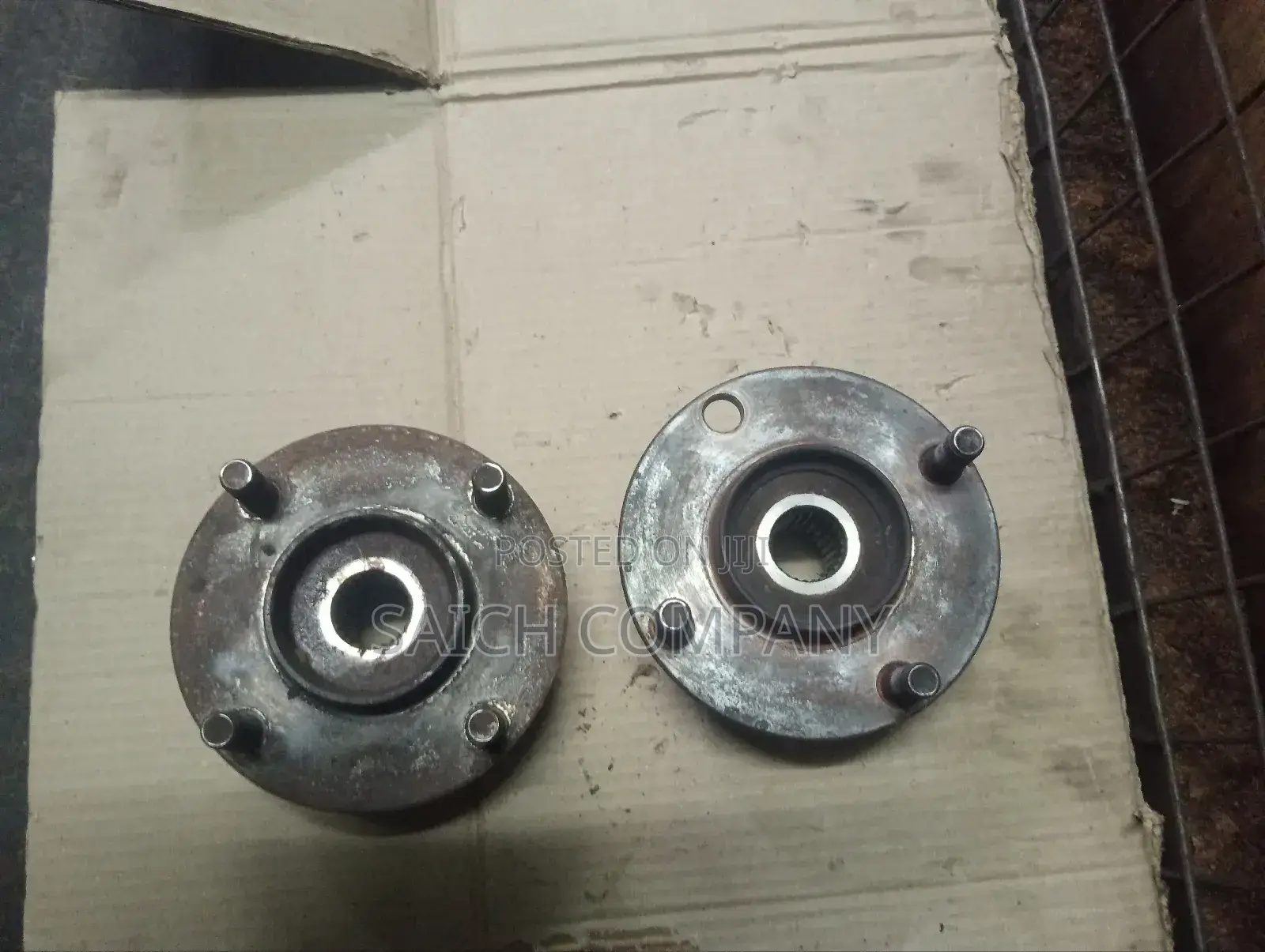 Nissan Tiida Local Front Wheel Hubs