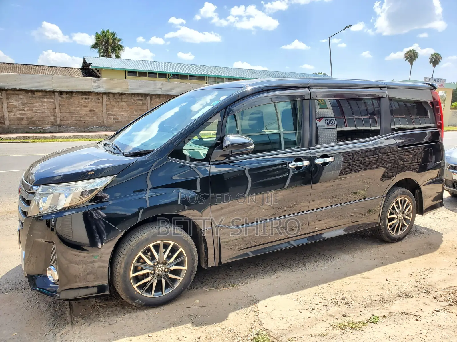 Toyota Noah New Shape Available for Hire/Car Rental