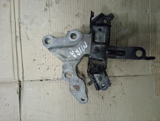 Daihatsu Mira Gearbox Mount