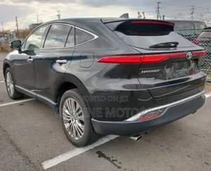 Toyota Harrier 2.0 4WD 2020 Black