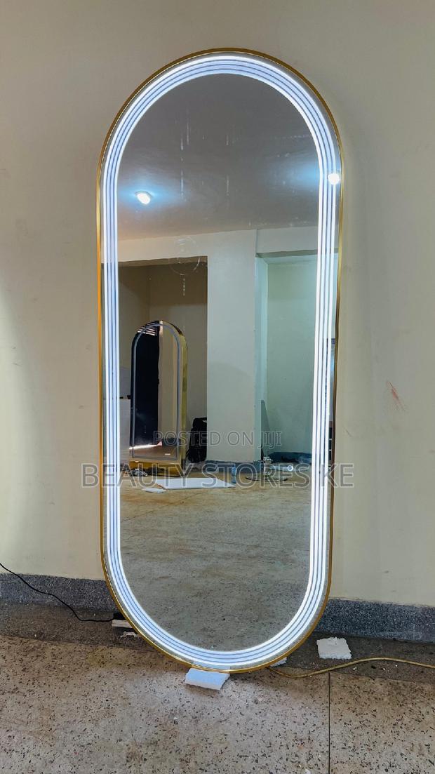 Oval Shape Led Salon Barber Mirrors Full