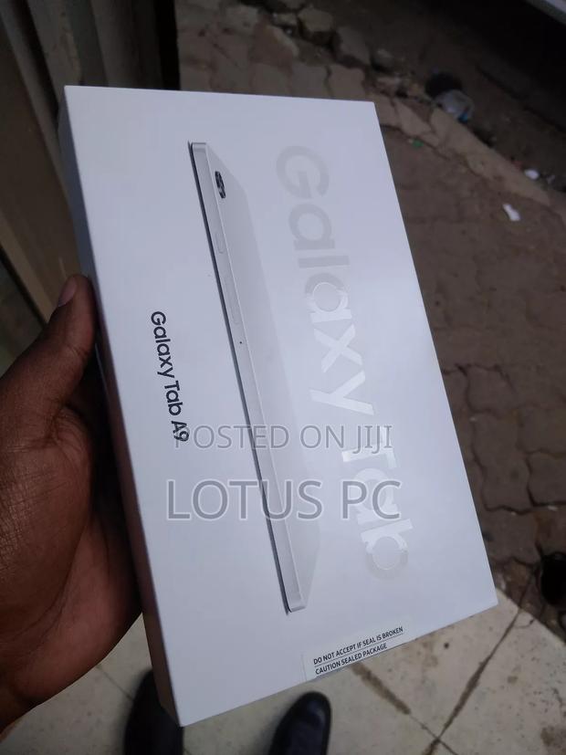 New Samsung Galaxy Tab A9 64 GB Silver - main view