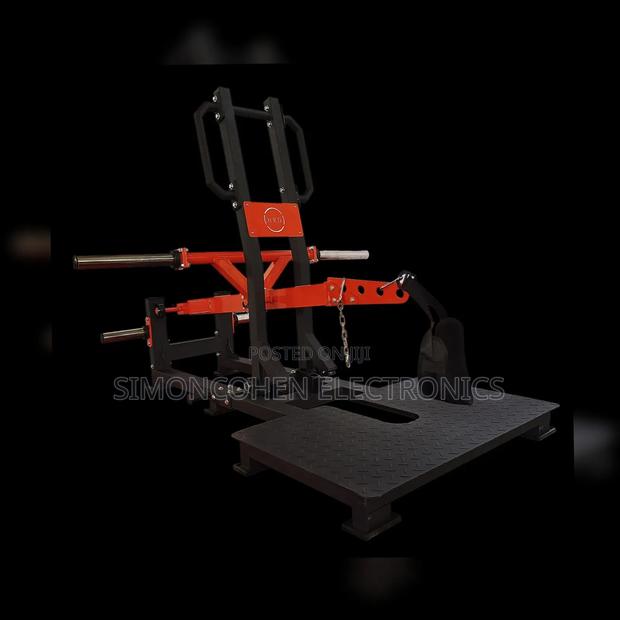 Belt Squat Machine