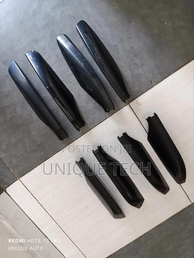 Prado 120/150 Roof Rail End Covers – 4pcs