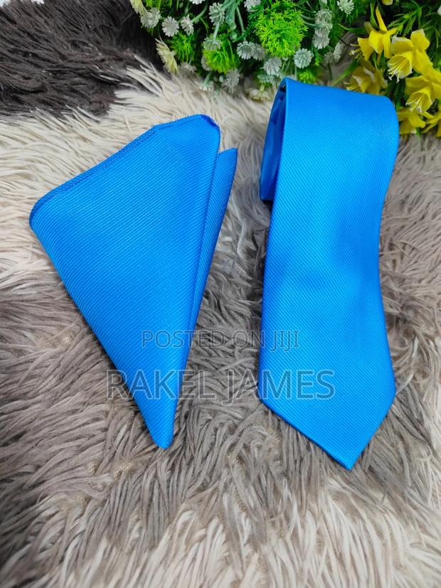 Navy Blue Tie With Pocket Square - thumbnail 3