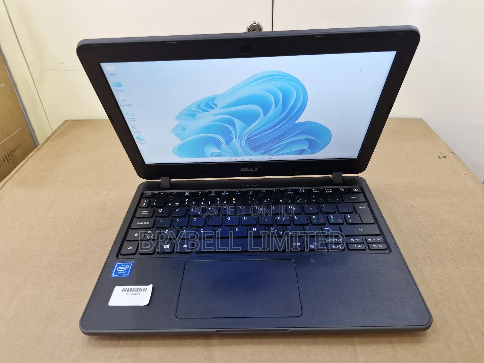 New Laptop Acer TravelMate B 4GB Intel Celeron HDD+SSD 72GB