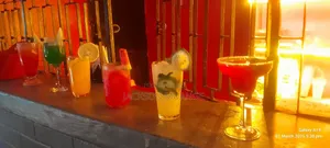 Hiring Waiter and Mixology