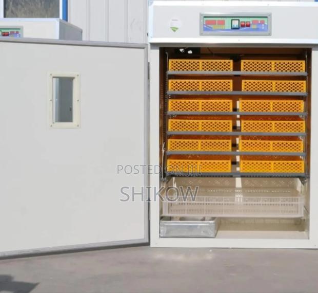 1056 Egg Incubator - main view