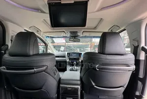 Toyota Alphard 2.5 Petrol AWD 2018 Pearl