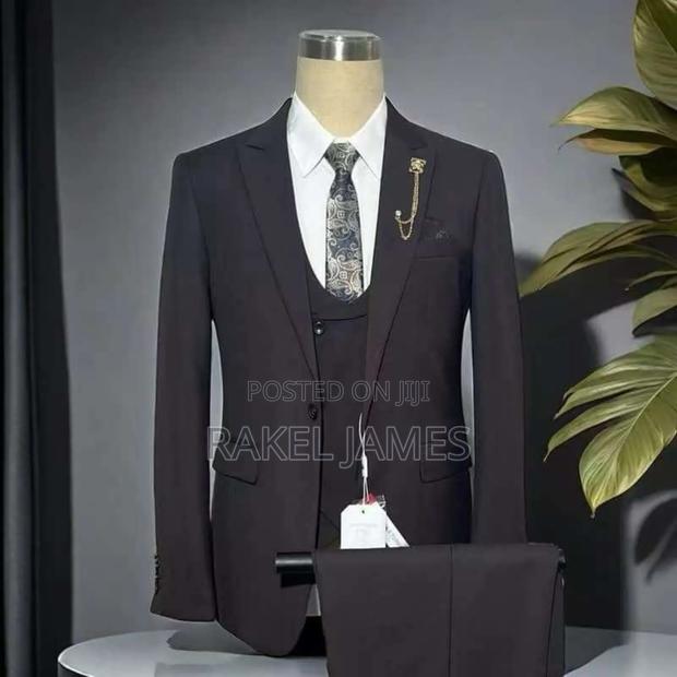 Grey Suit With Half Coat - thumbnail 2