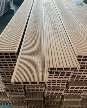 Outdoor Synthetic Wood Plastic Composite Decking Planks
