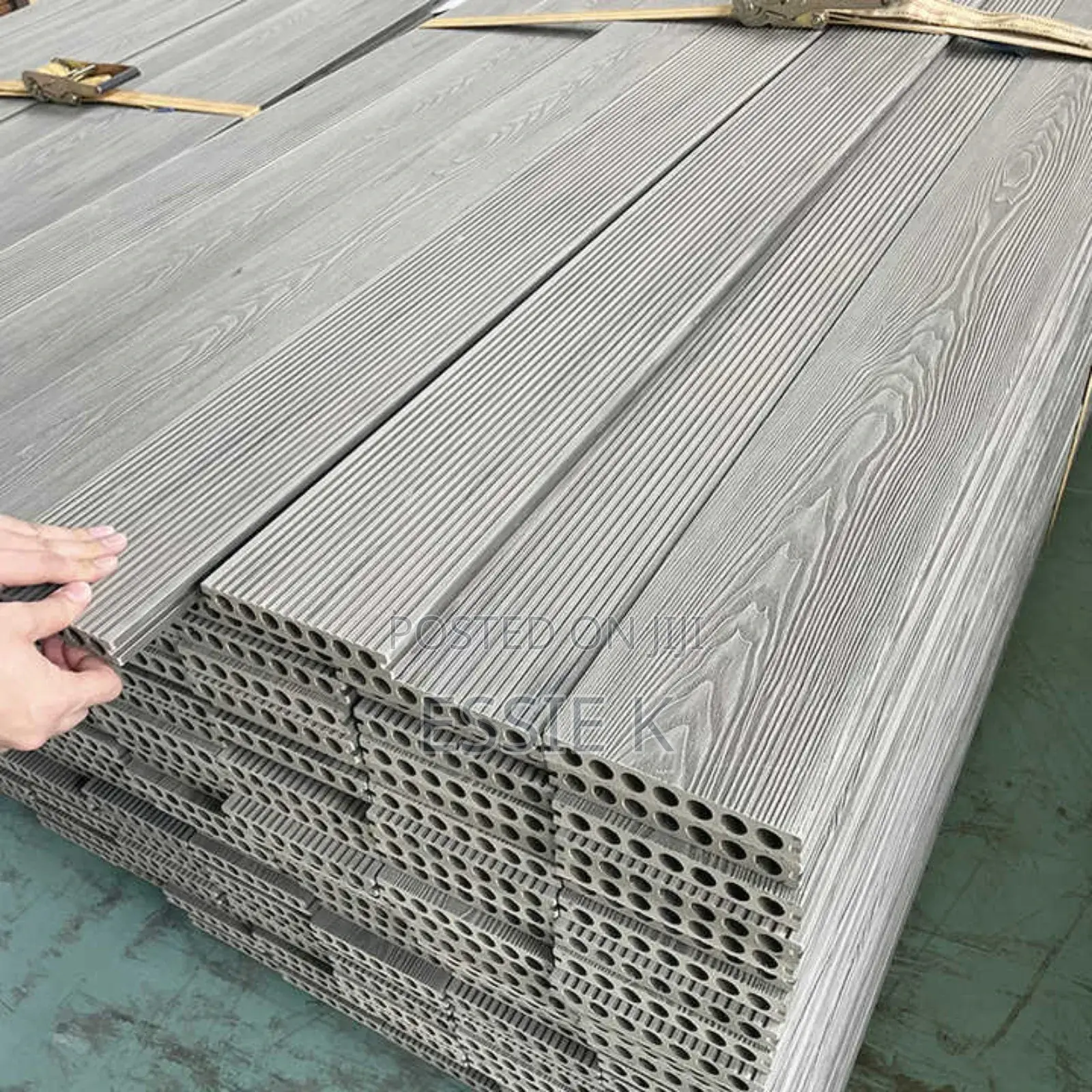 Anti-Slip Waterproof Outdoor WPC Decking