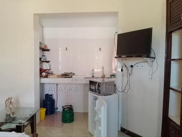 Furnished Studio Apartment 4 Rent in Nyali - thumbnail 5
