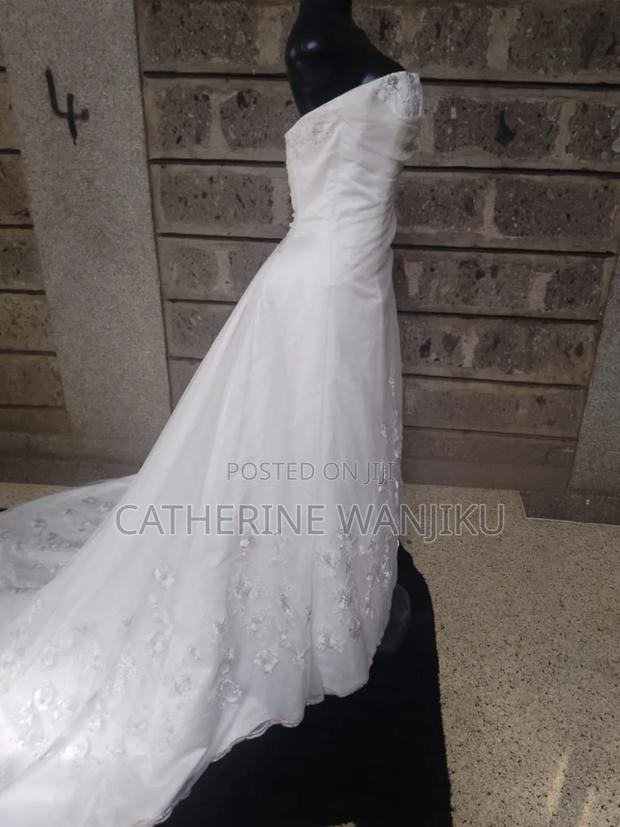 Ex Uk Wedding Gown - thumbnail 4