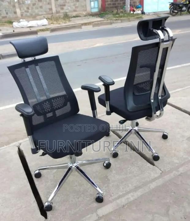 Headrest Ergonomic Office Chair.