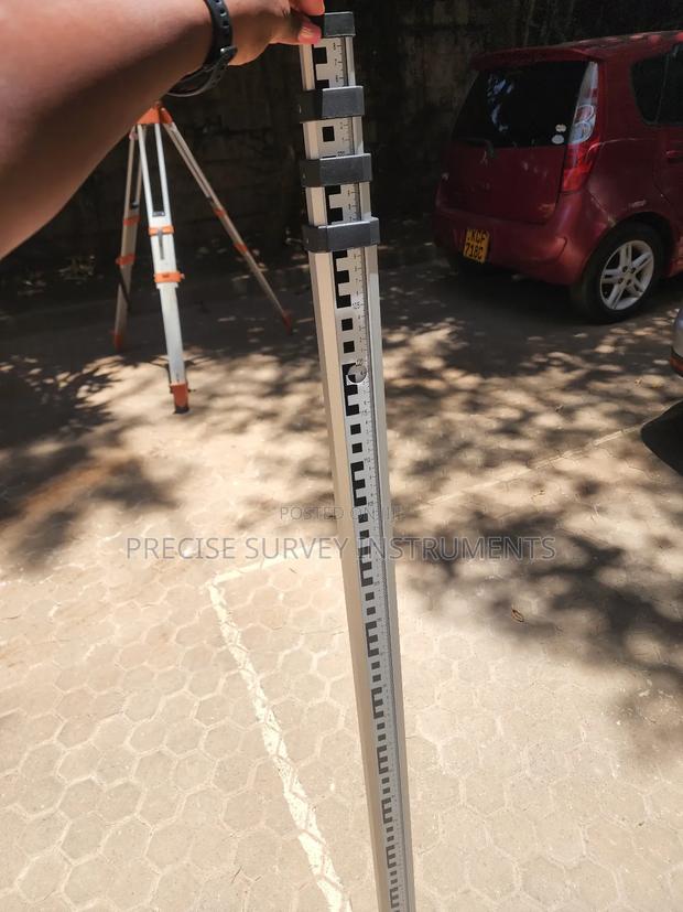 Automaticl Levelling Staff - main view