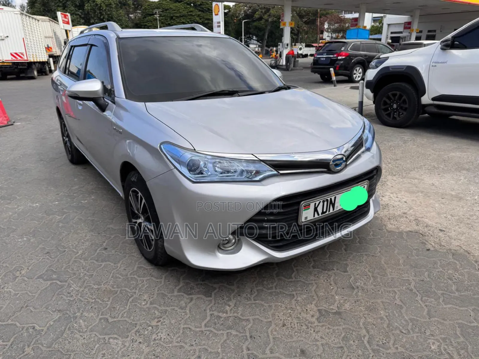 Toyota Corolla Fielder 2016 Silver