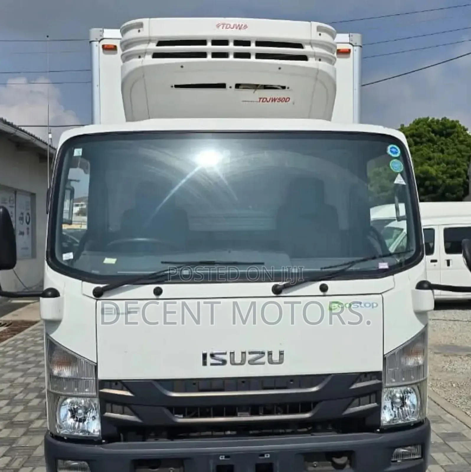 Isuzu Elf With Freezer Body