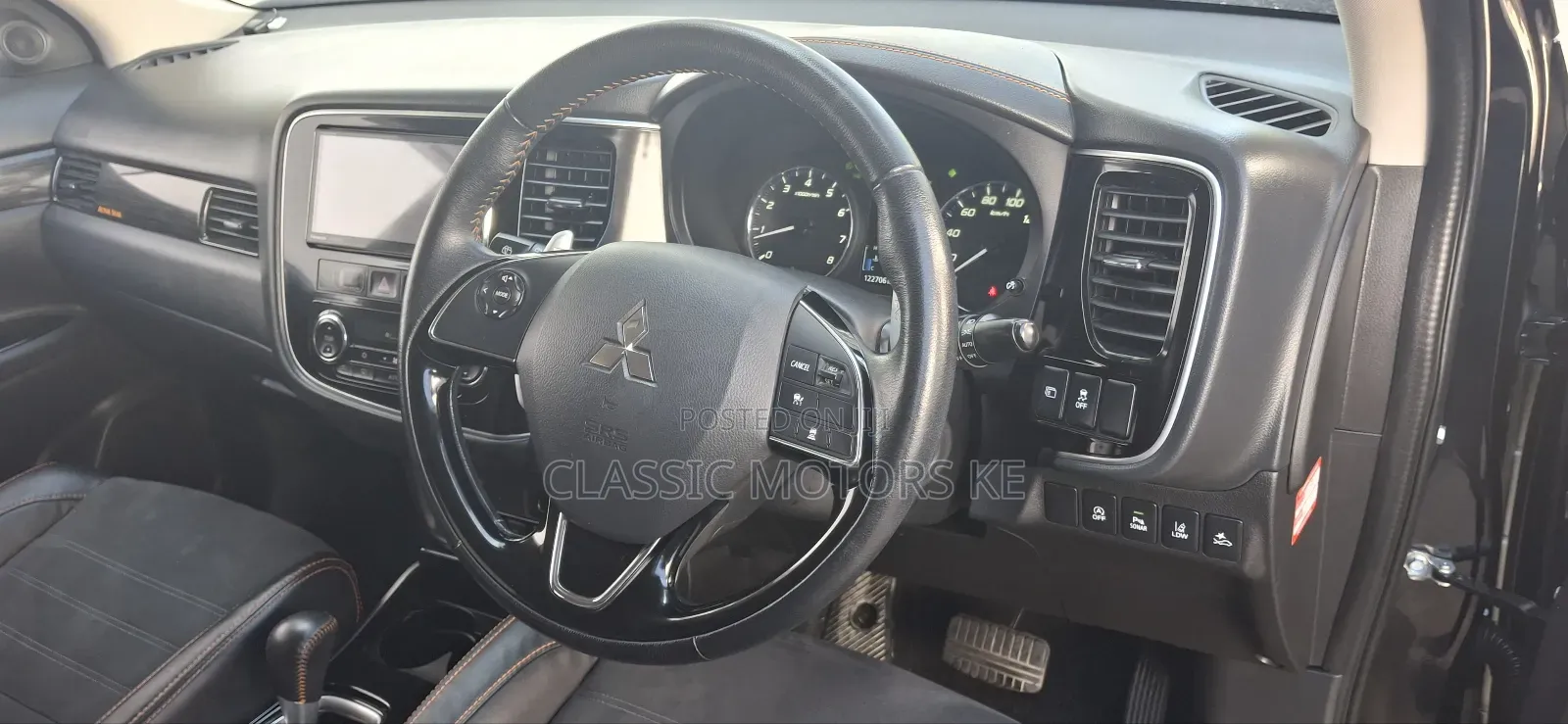 Mitsubishi Outlander SEL AWC 2019 White