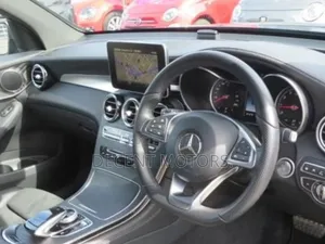 Mercedes-Benz GLC-Class 2019 Blue