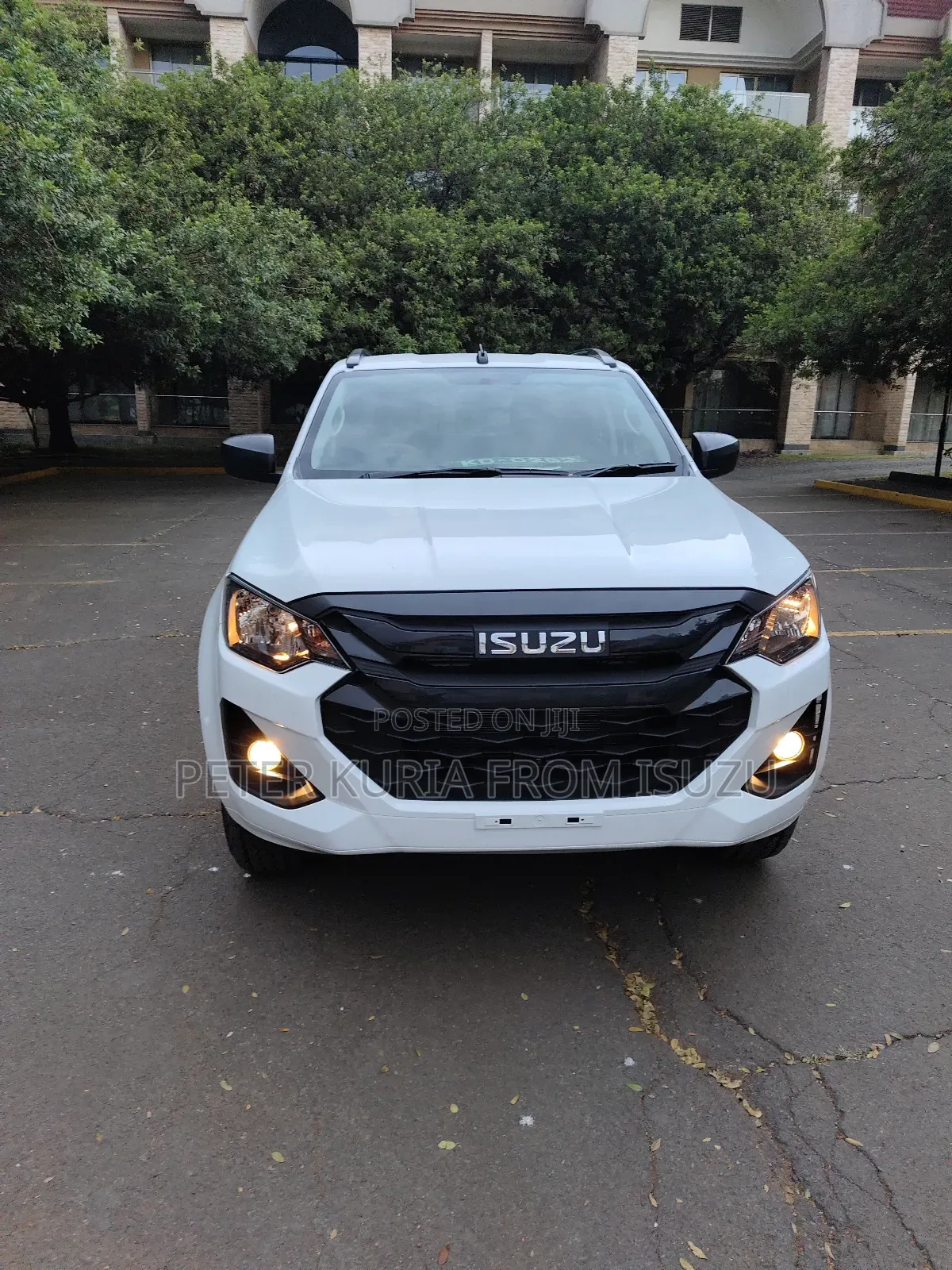 New Isuzu D-MAX 2025 White