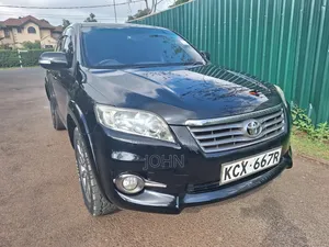 Toyota Vanguard 2012 Black