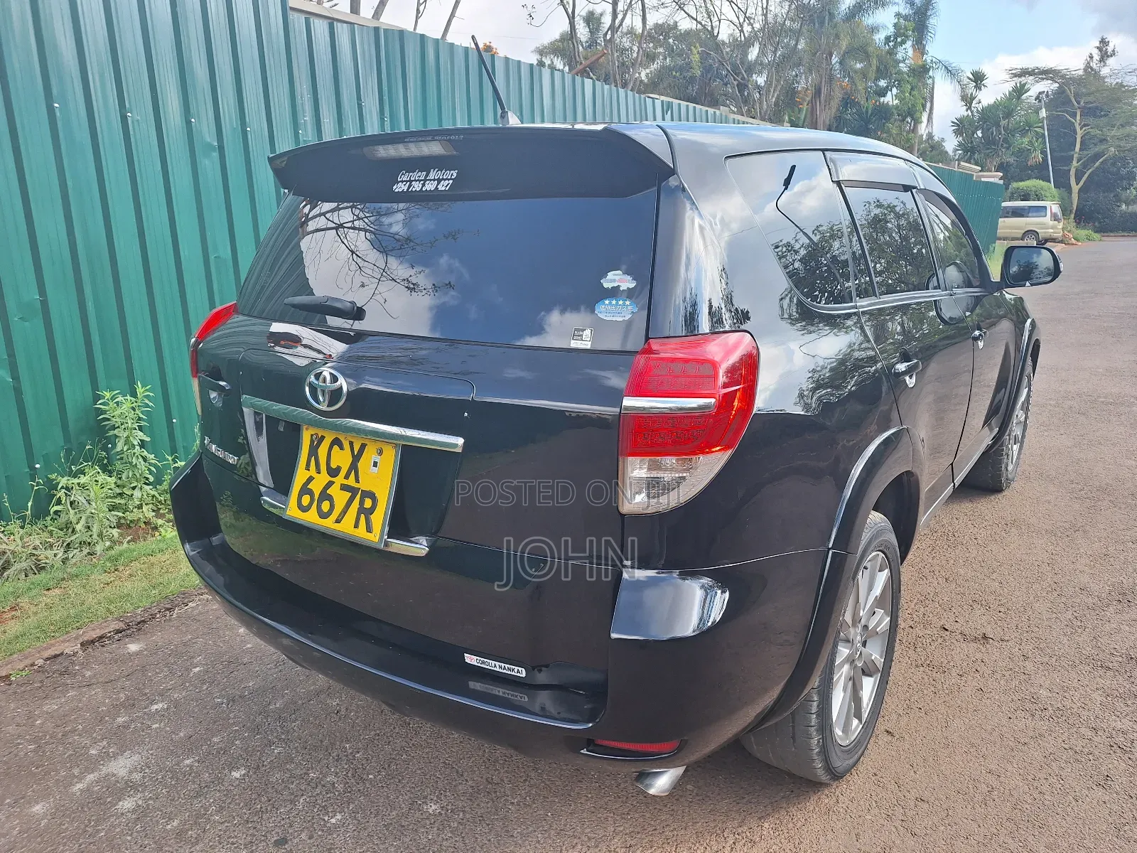 Toyota Vanguard 2012 Black