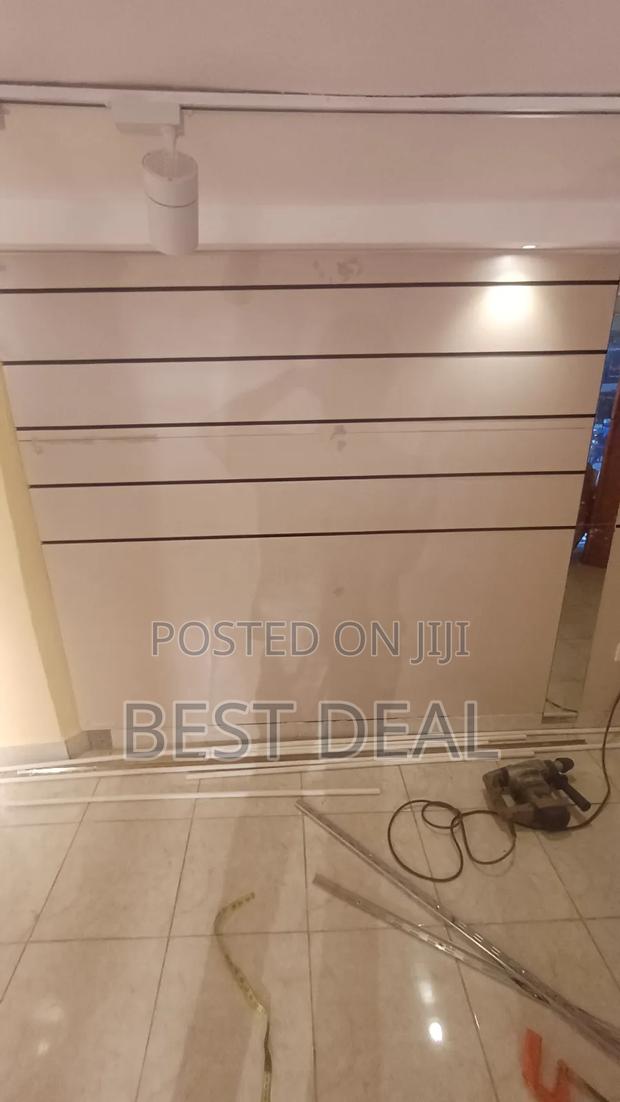 Phone Accessories Display - main view