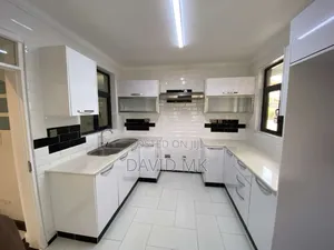 4bdrm Maisonette in Muthaiga for rent