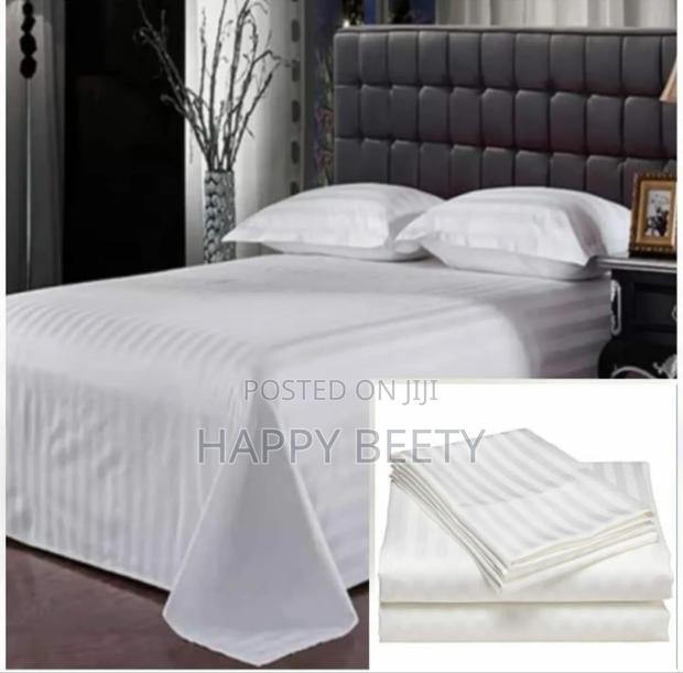 Quality Stripped White Cotton Bedsheet Set