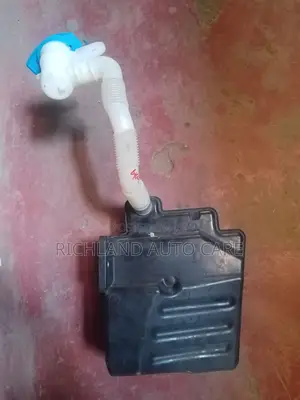 Washer Tank Bottle Wiper Volkswagen Touran