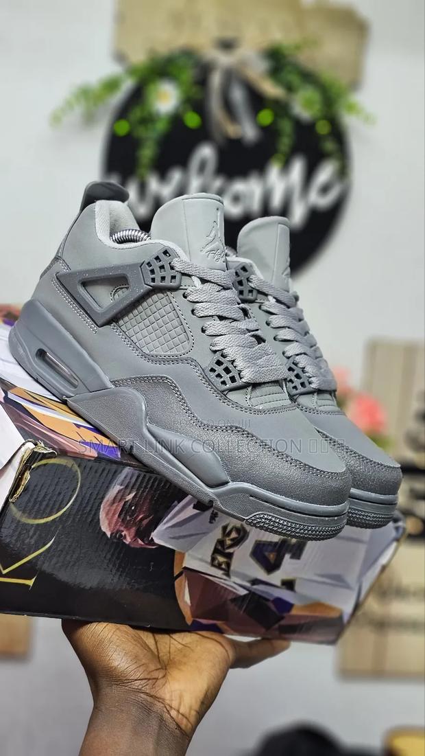 Air Jordan 4 "Wet Cement"