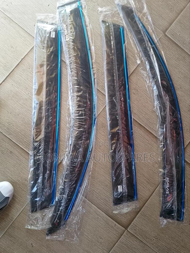 Wind Breakers Toyota Rav 4 - main view