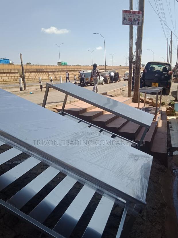 High-Quality Stainless Steel Table (4*6 Ft)