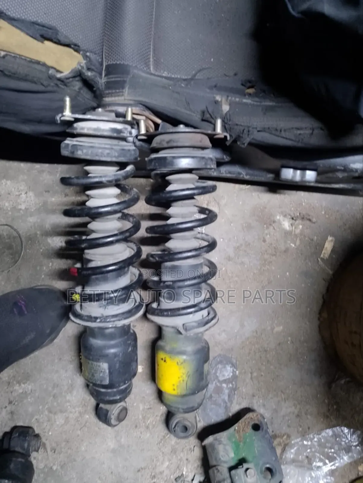 Subaru Outback Rear Shock