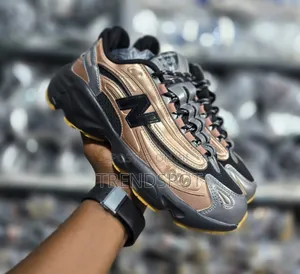 New Balance 1000 Brown