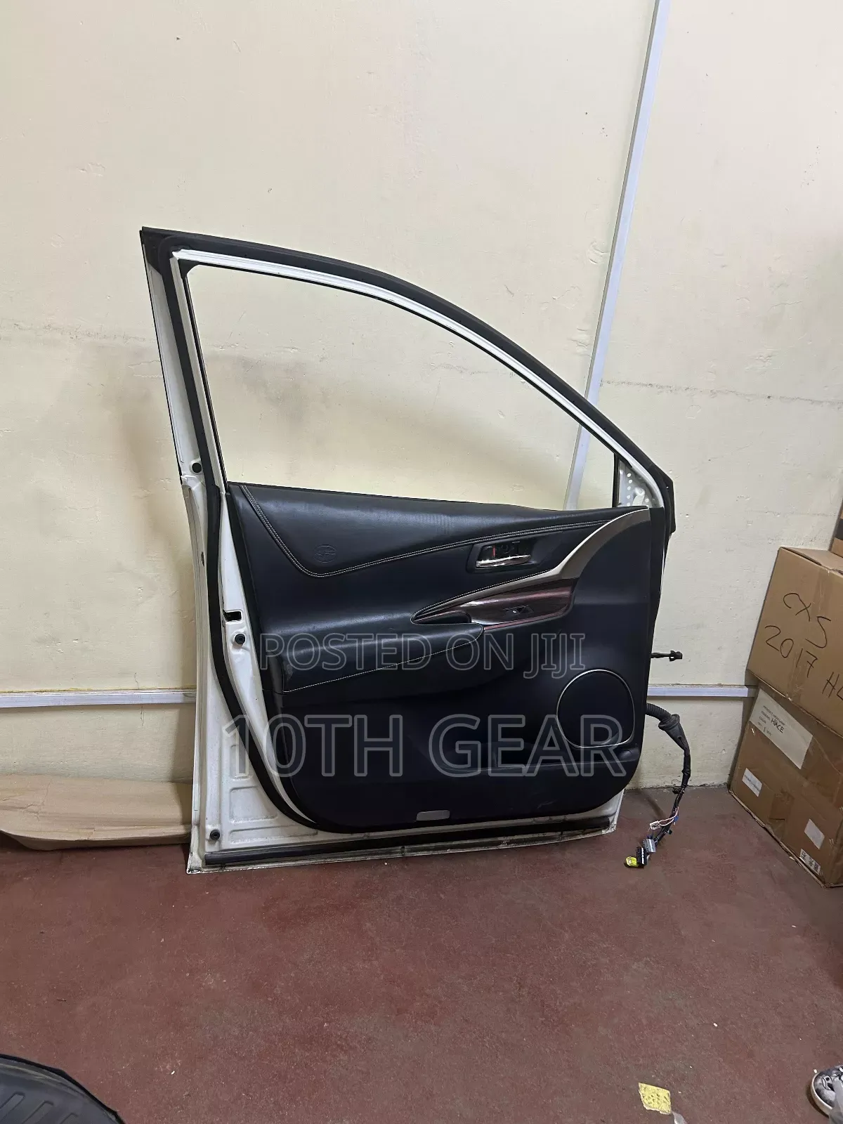 Harrier 2014 Front Left Door Side