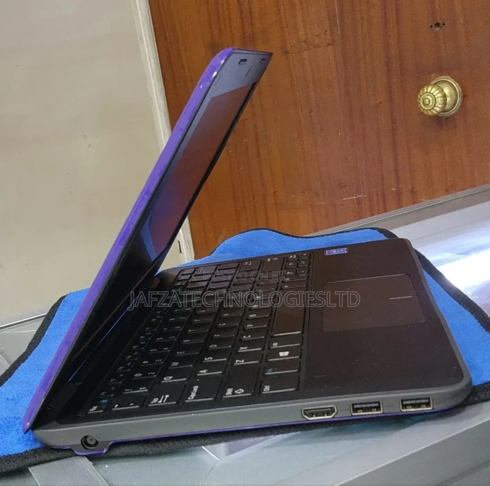 Laptop Dell Latitude 3189 4GB Intel Celeron SSD 128GB